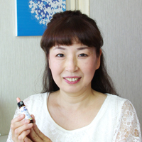 山本 由美子